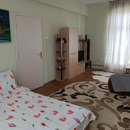 Lovely Apartament In Bucharest, Baba Novac Area Zewnętrze zdjęcie